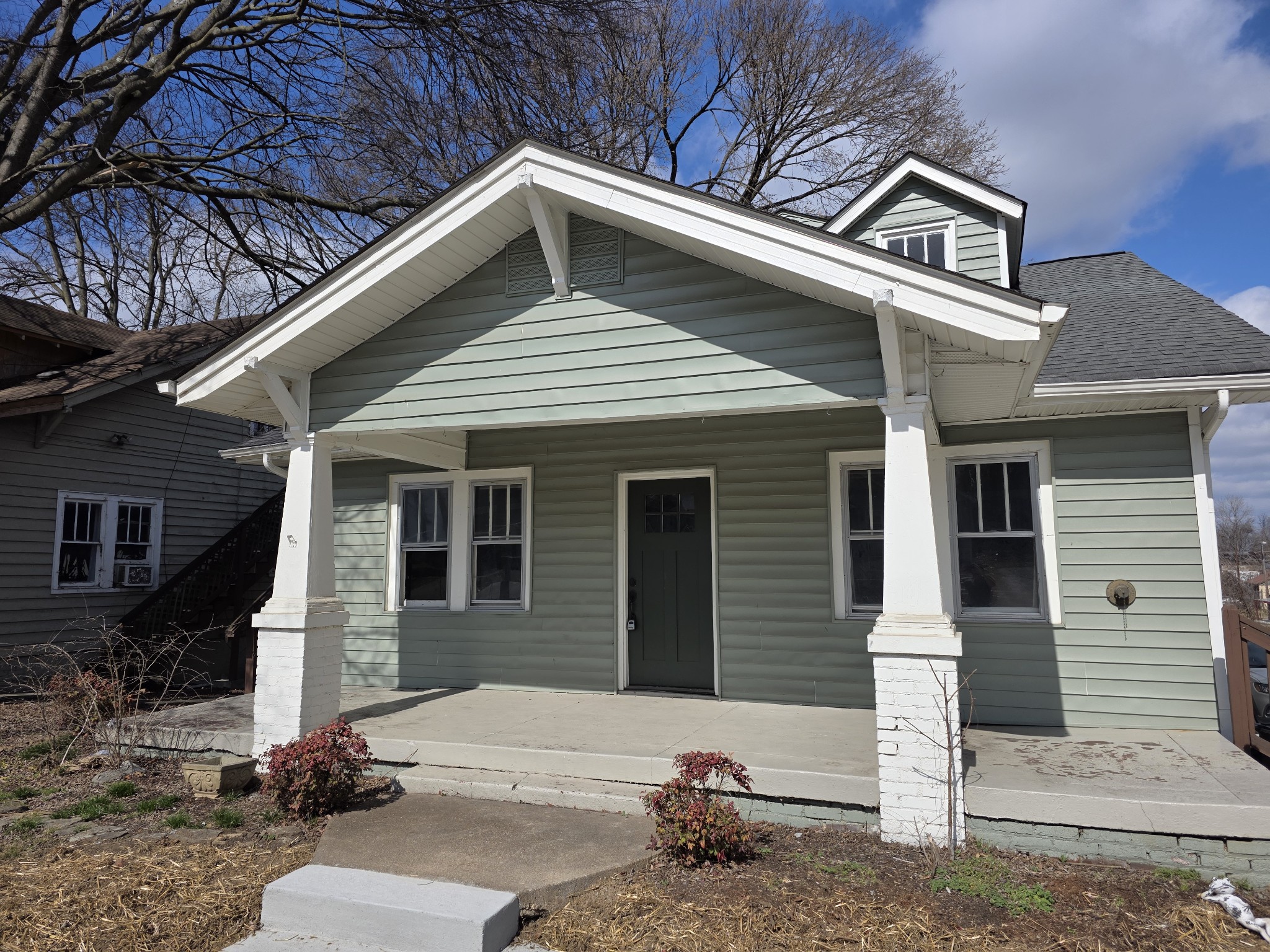 1117 McGavock Pike A