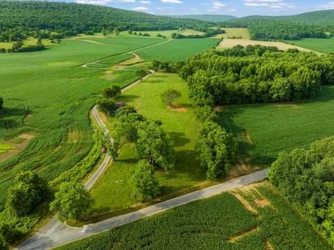 5 Mountain Gap Rd Elora TN 37328