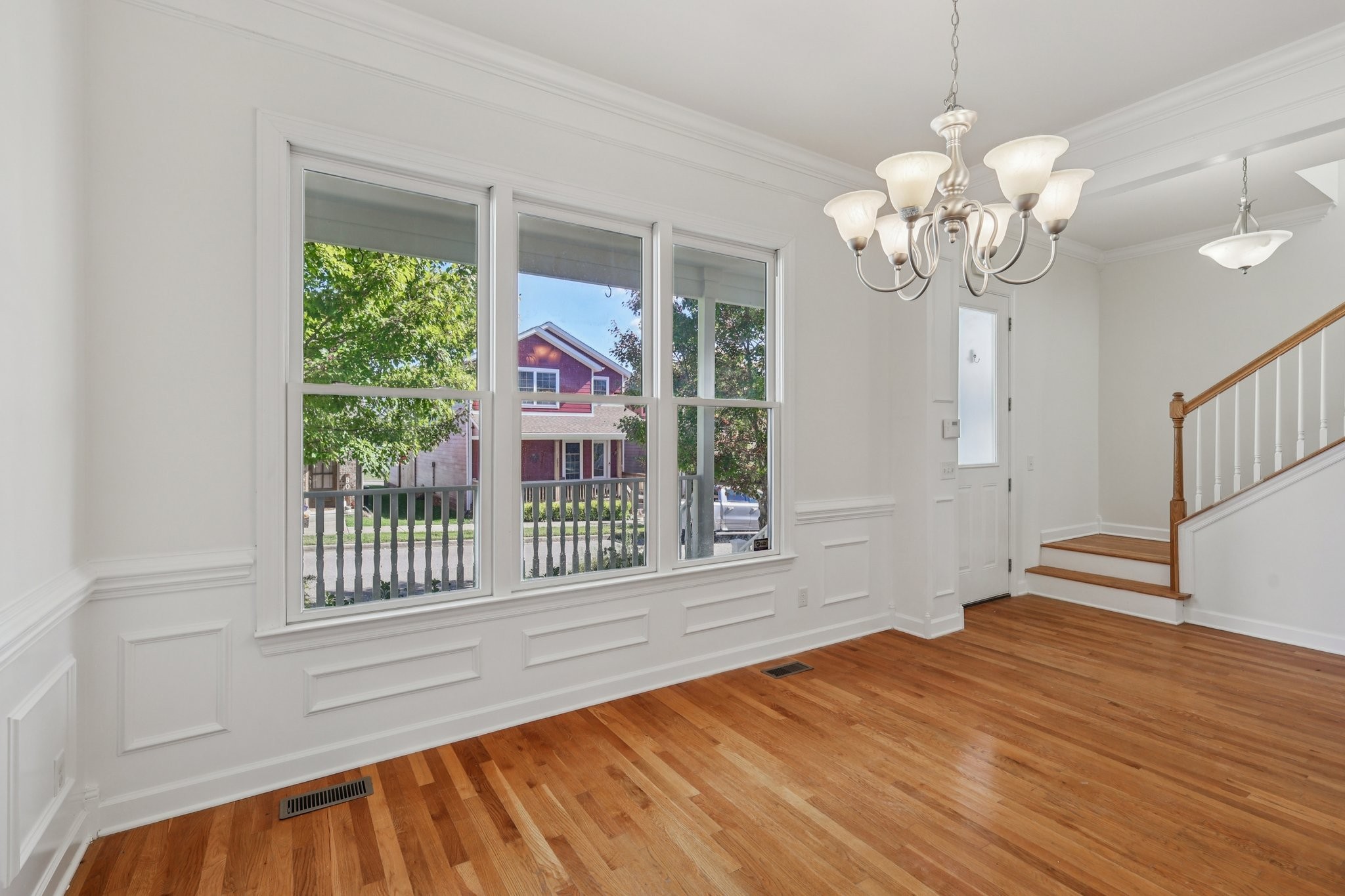 288 Augusta Ave