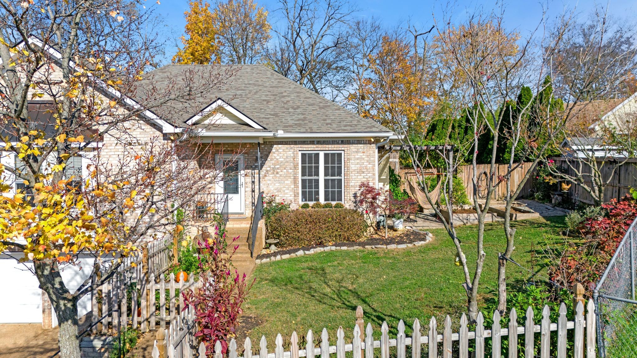 22 Anton Ct