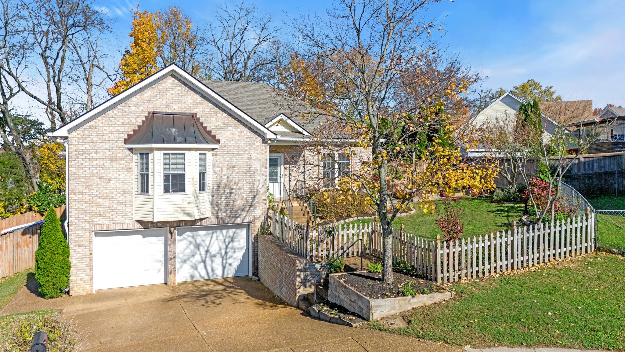 22 Anton Ct
