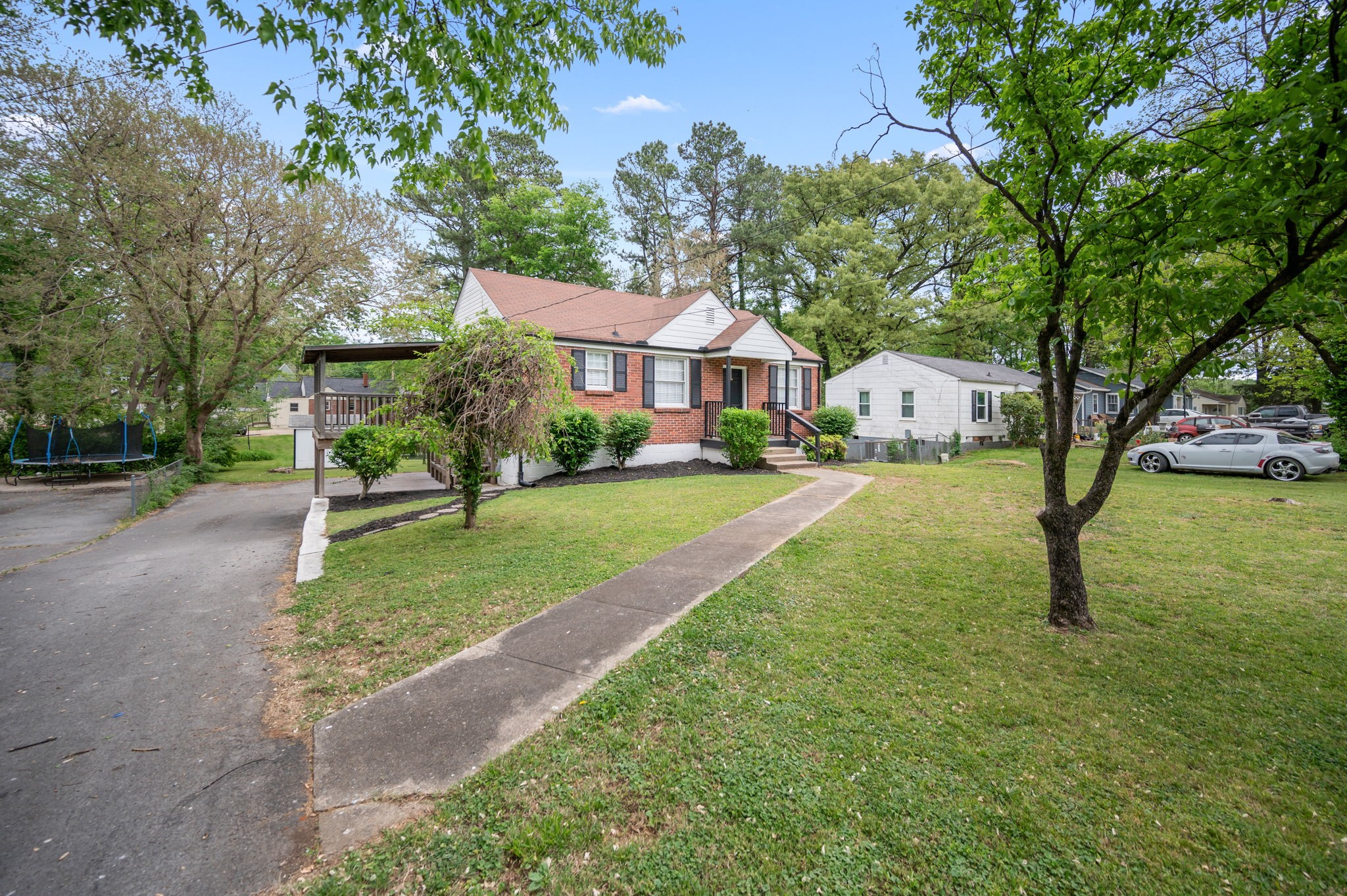 920 Nancy Dr