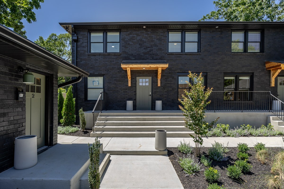 2141 Belcourt Ave