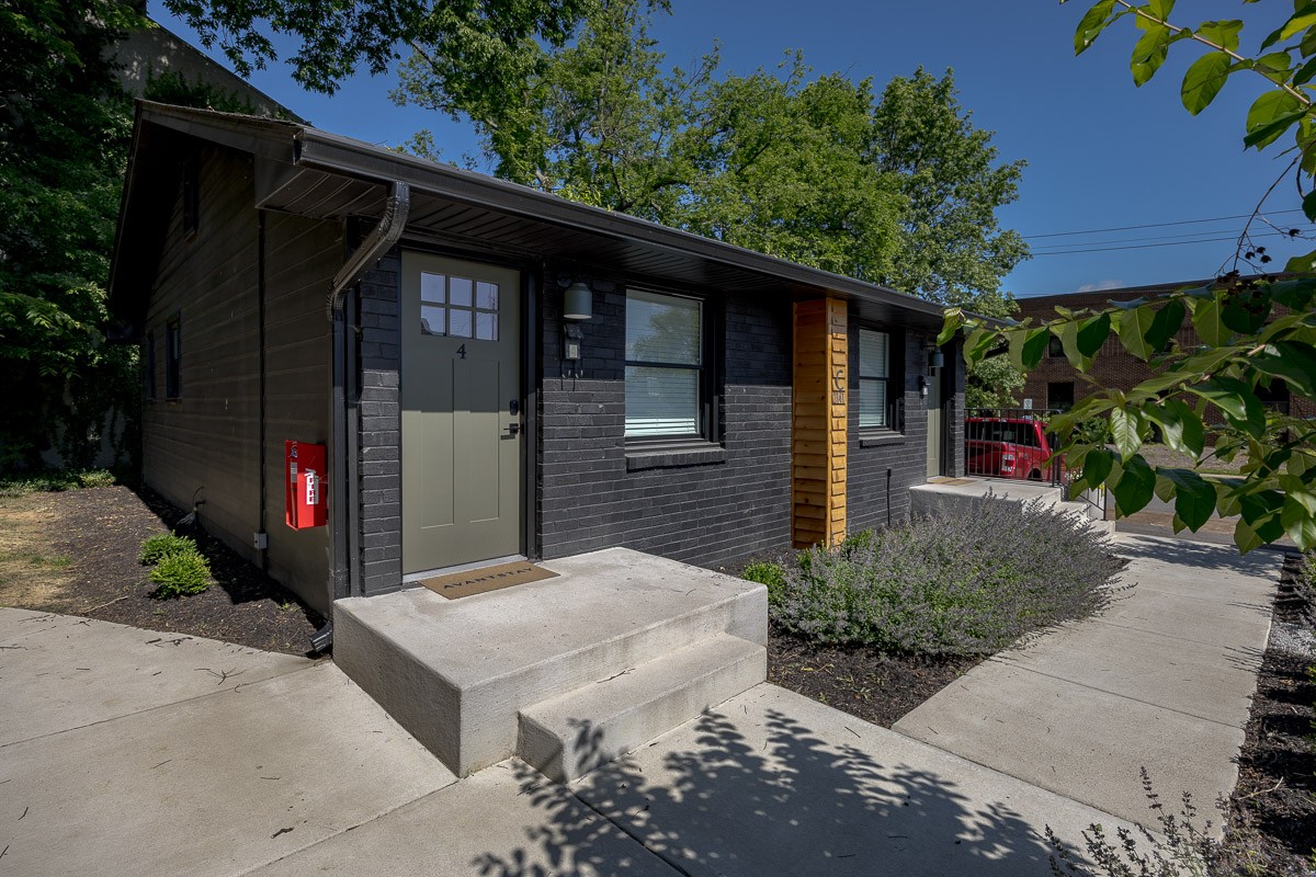 2141 Belcourt Ave