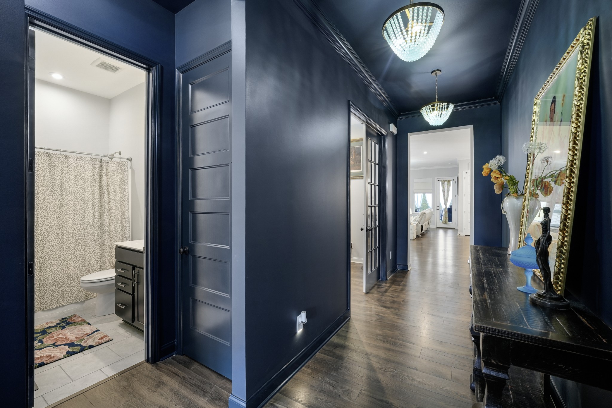 1107 River Oaks Blvd