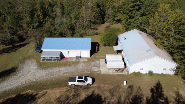 815 MCCORD HOLLOW RD, HOHENWALD, TN 38462 - Image b81fdbdf6dfb6837c437ed271a892e9a/1457323954