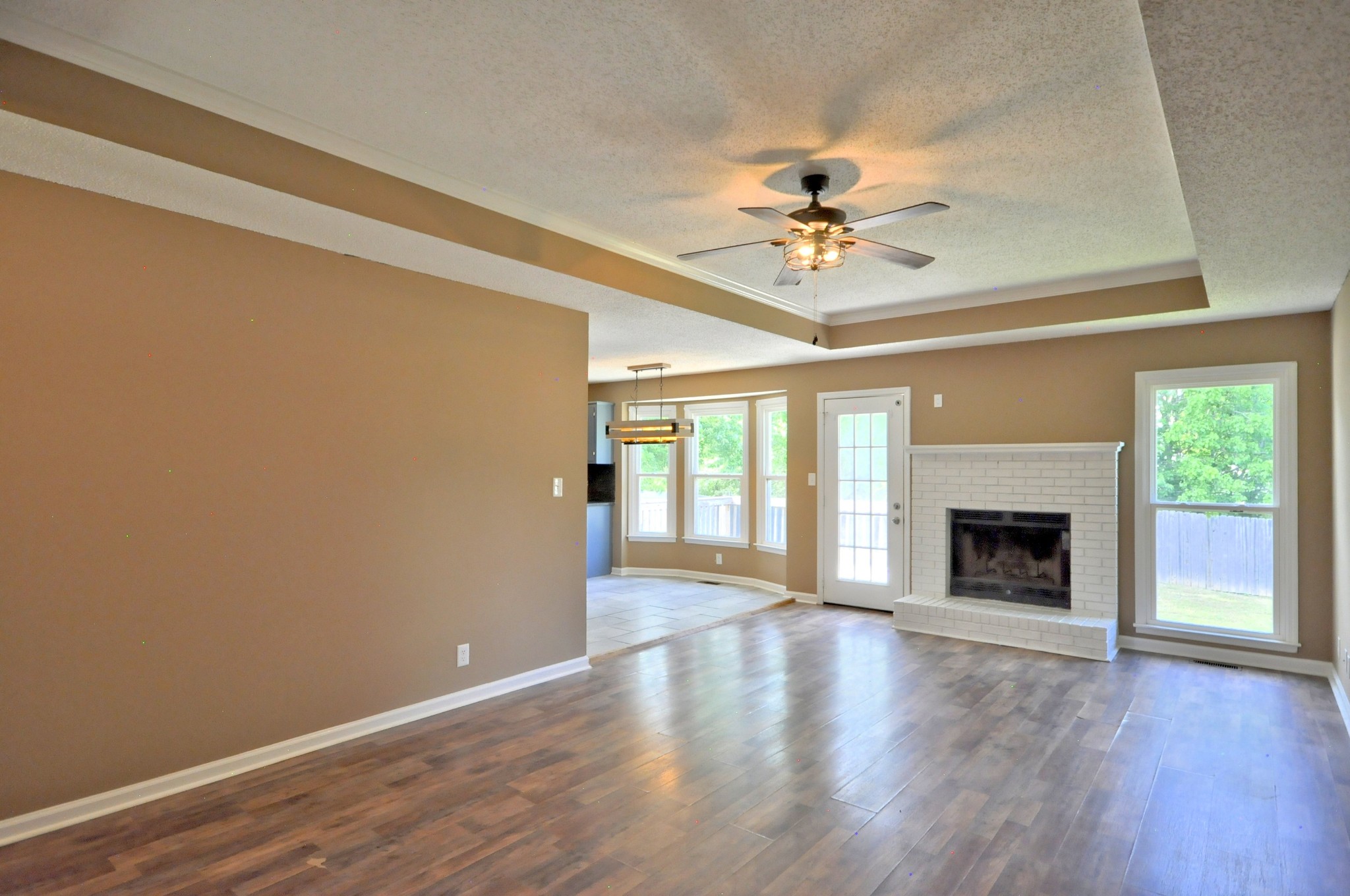 227 MONCREST DR