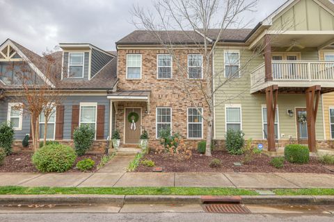 2821 Sterlingshire Dr Murfreesboro TN 37128