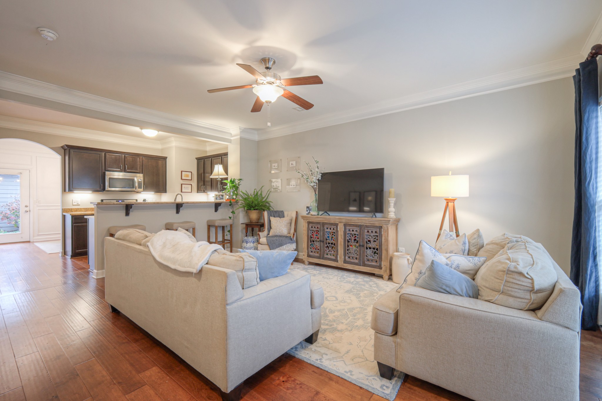 2821 Sterlingshire Dr