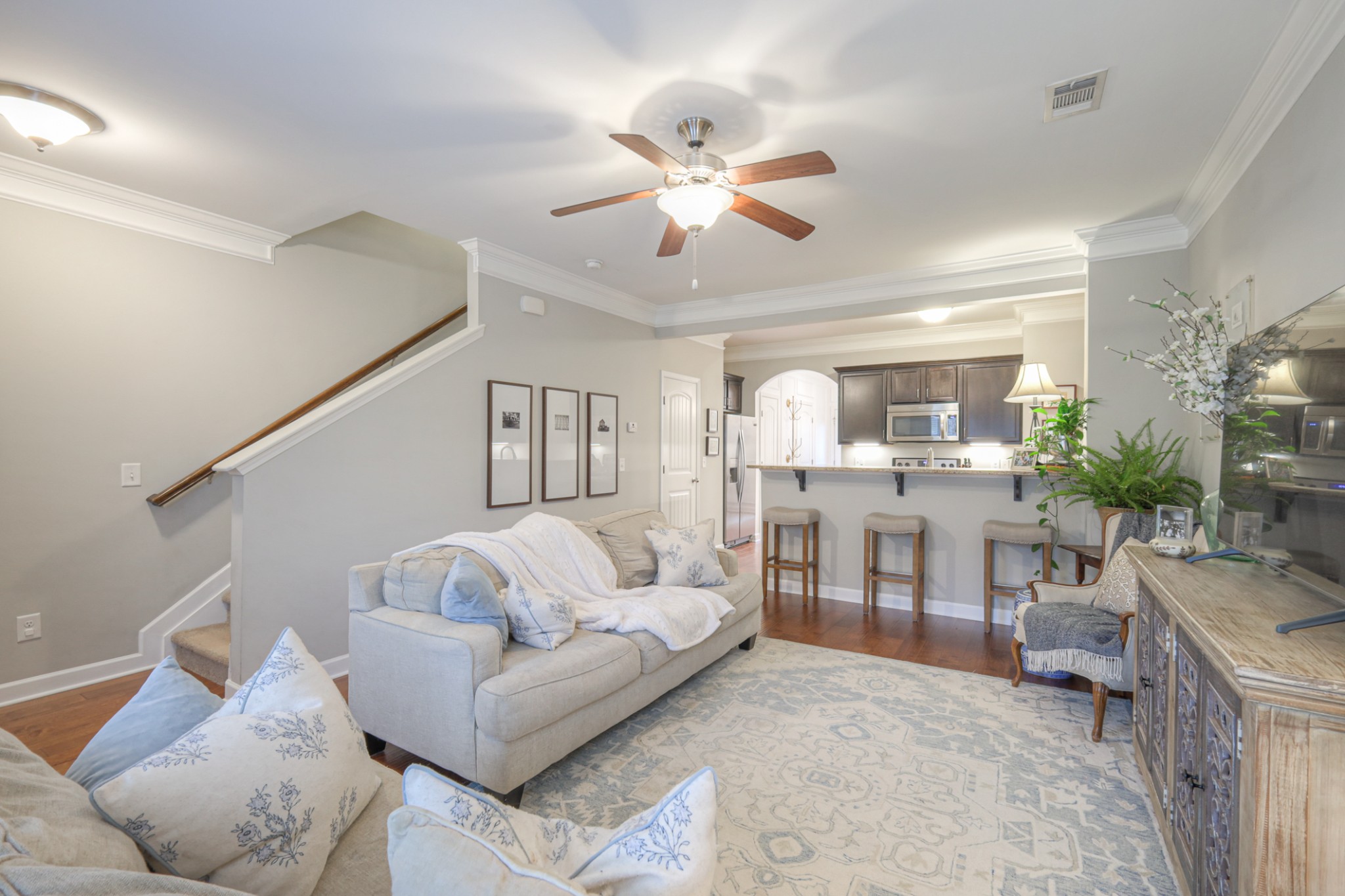 2821 Sterlingshire Dr