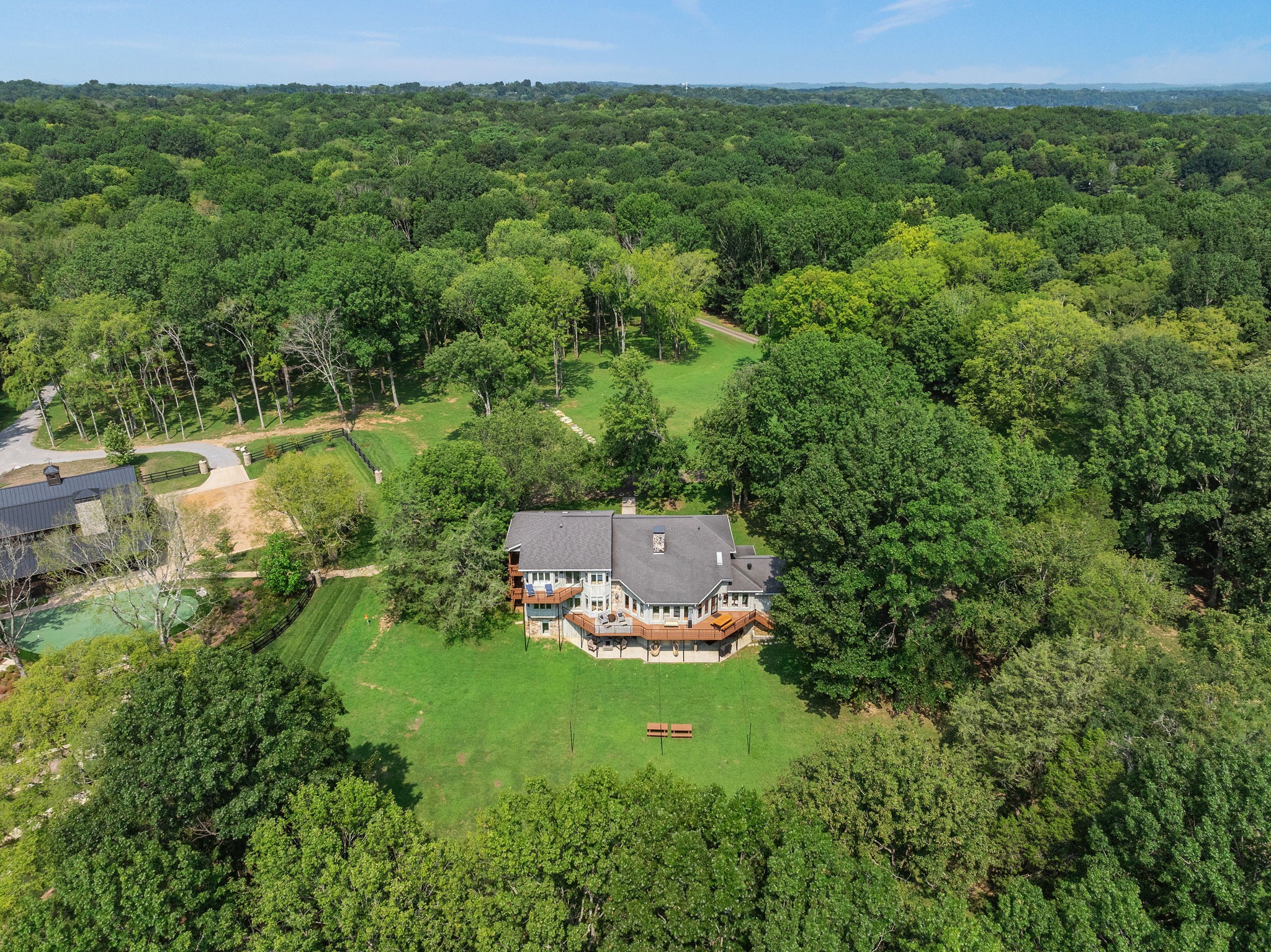 8530 Saundersville Rd