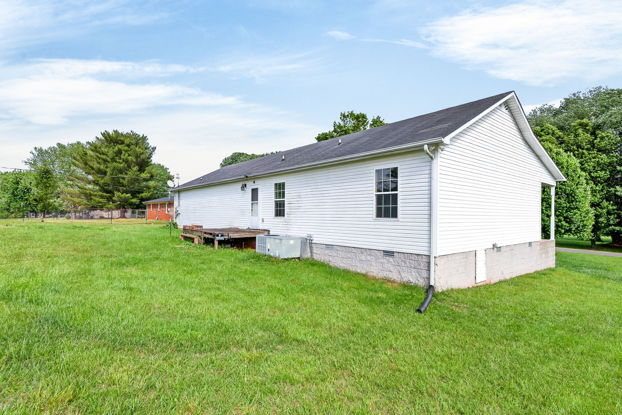 130 Dodson Ln