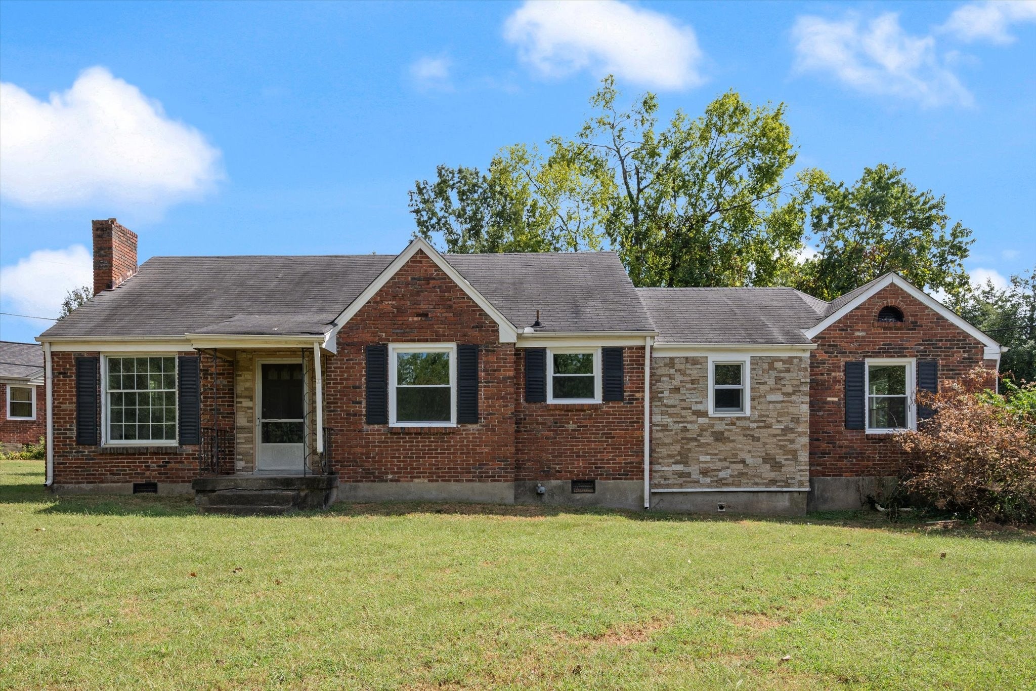 215 Dellrose Dr
