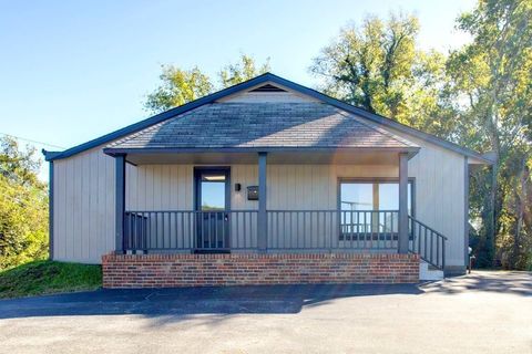 2001 Carmack Blvd Columbia TN 38401