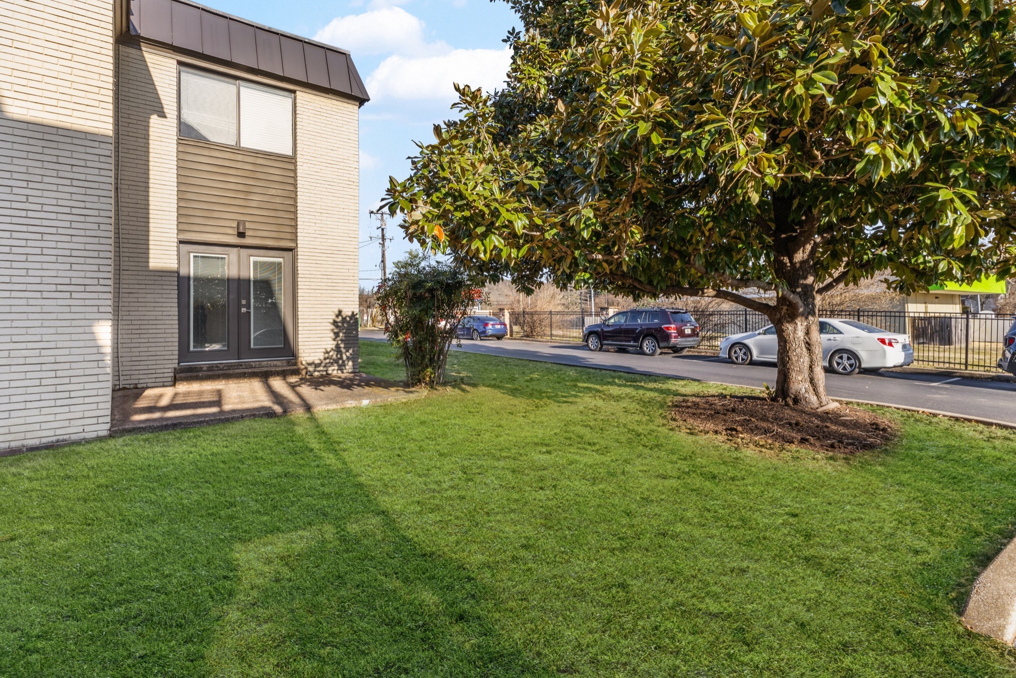 6680 Charlotte Pike C1