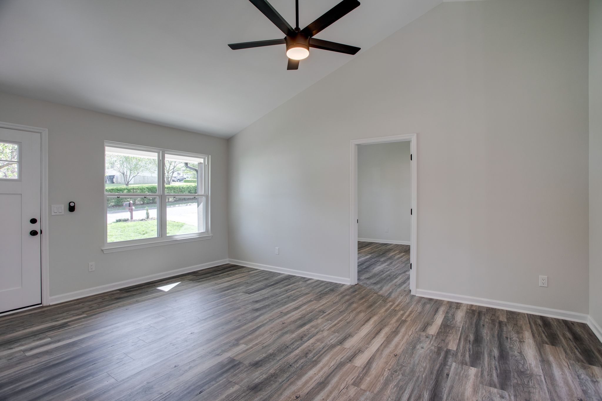 3549 Paragon Dr