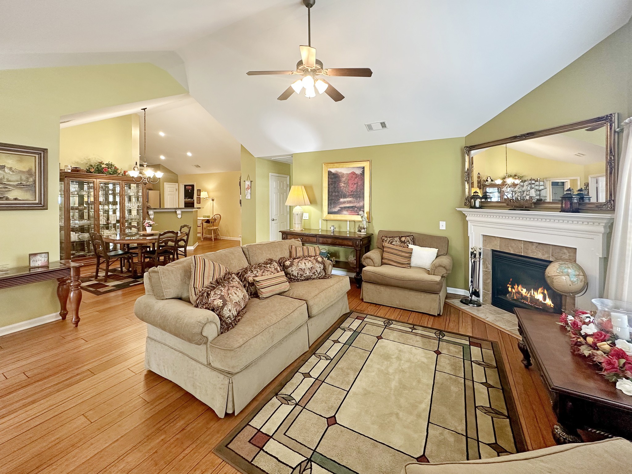 825 Browns Ln 2503