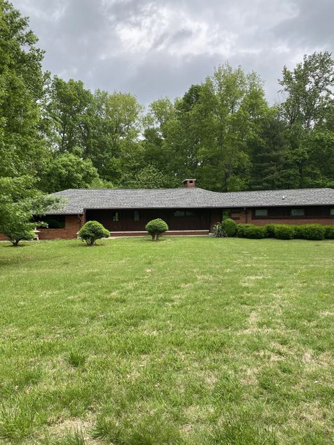 35 Coventry Cir Clarksville TN 37043
