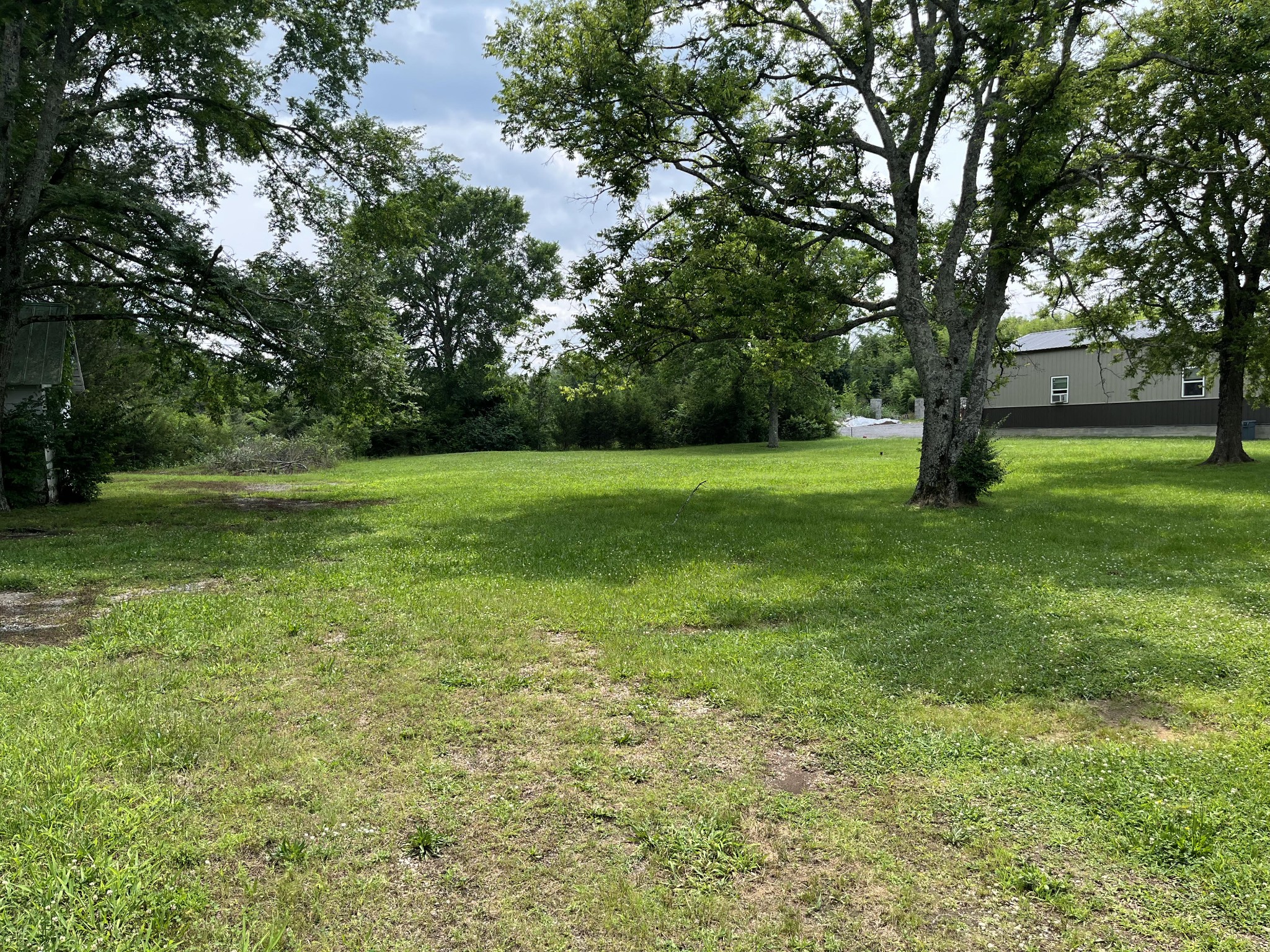 608 Curd Rd