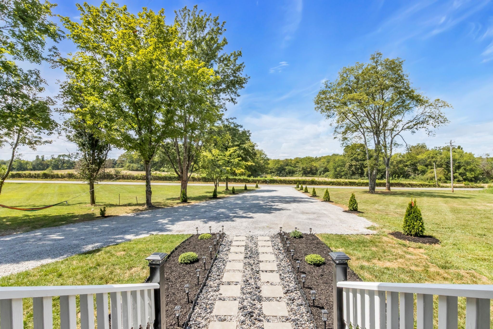1613 Rucker Rd
