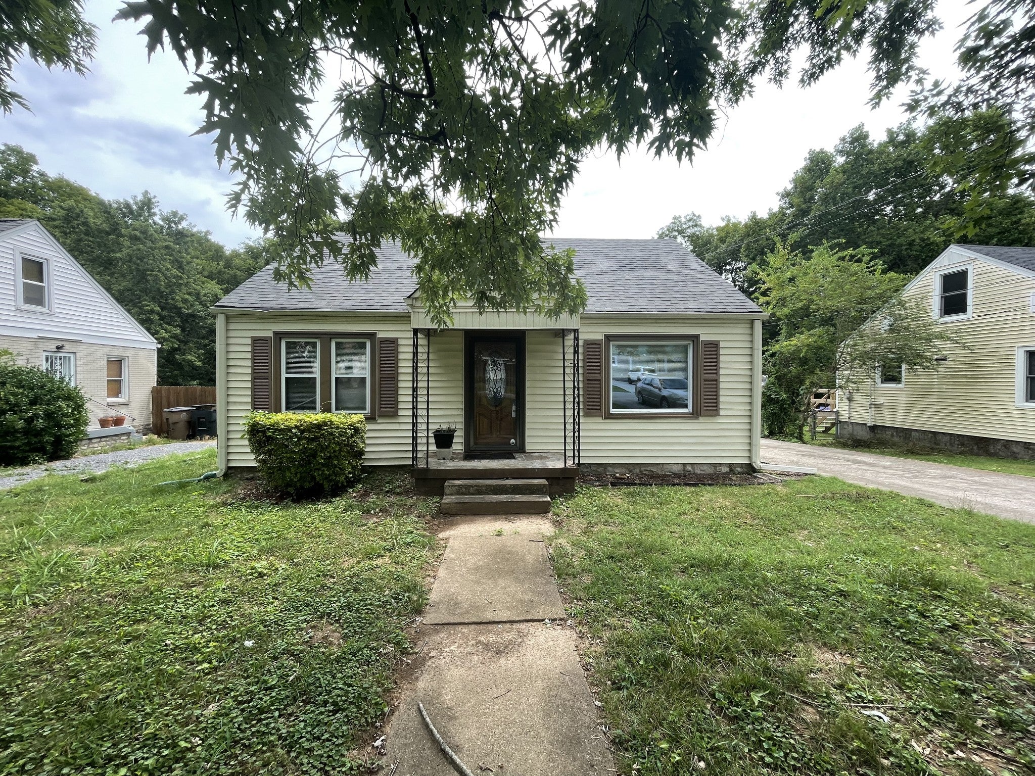 3.0-bed rental at 2908 Tuggle Ave