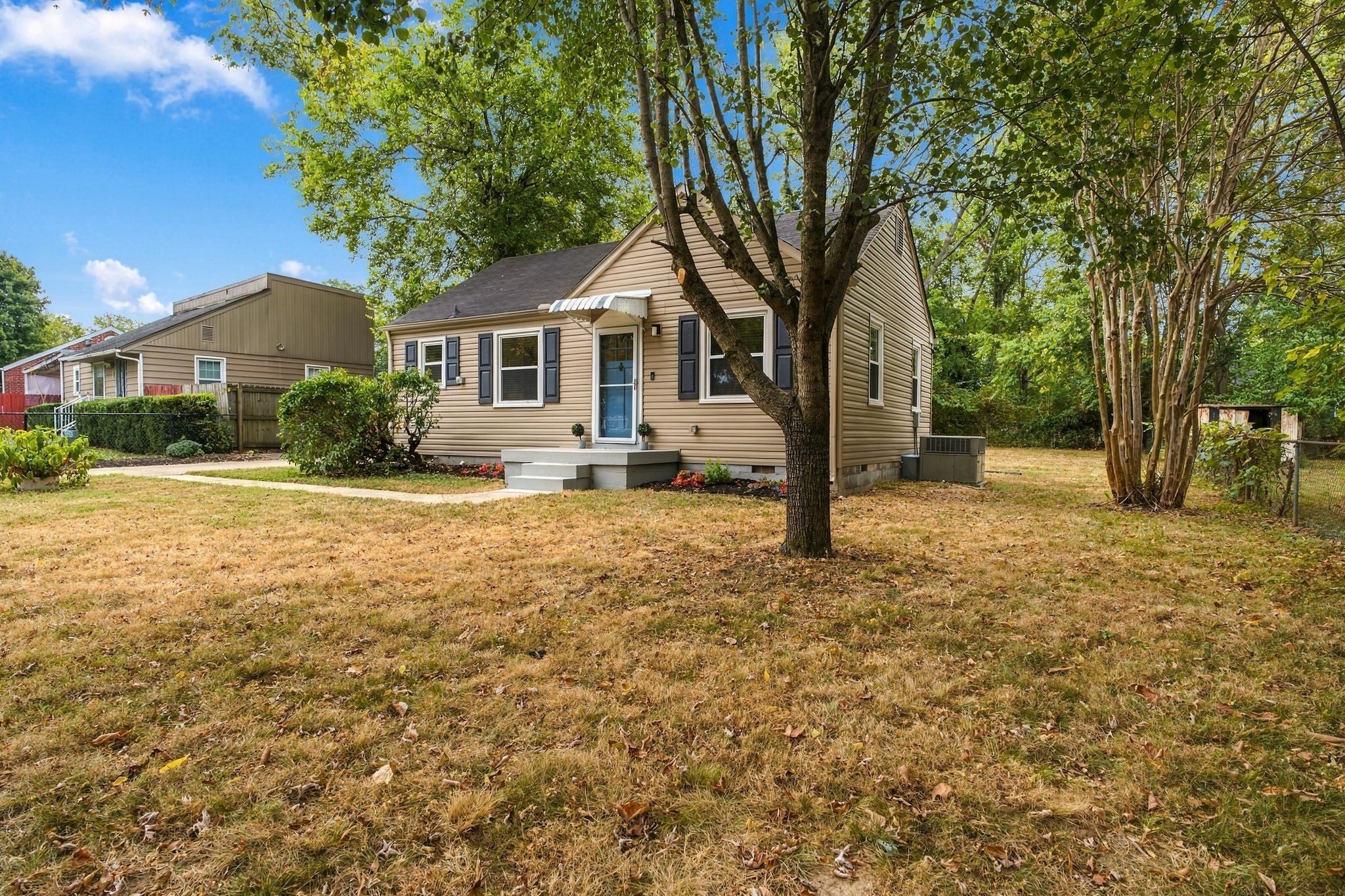 907 Kipling Dr