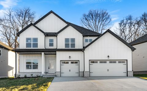 998 Alton Dr Clarksville TN 37043