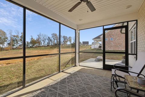 1166 Amber Hills Dr Ashland City TN 37015