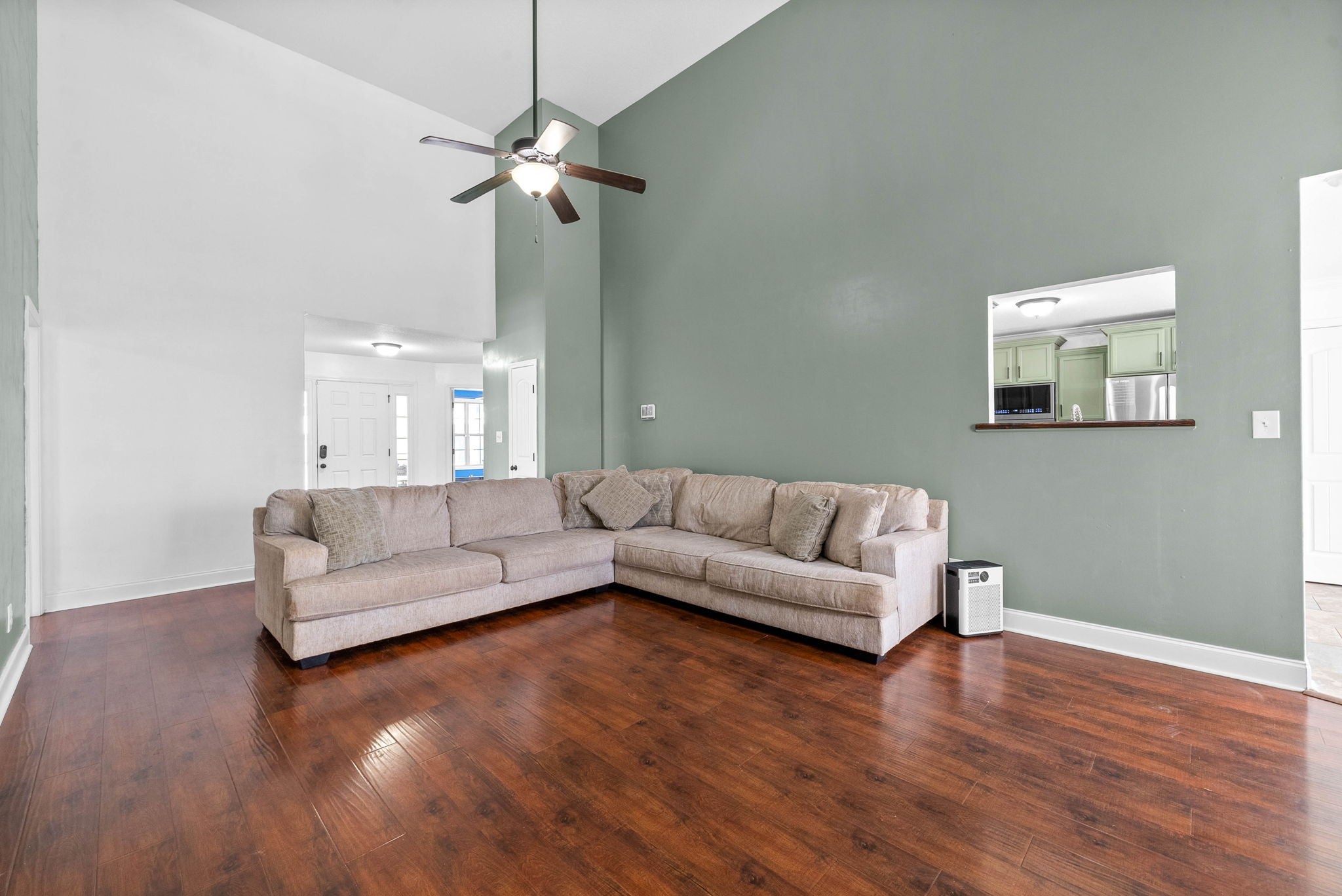 3658 Fox Tail Dr