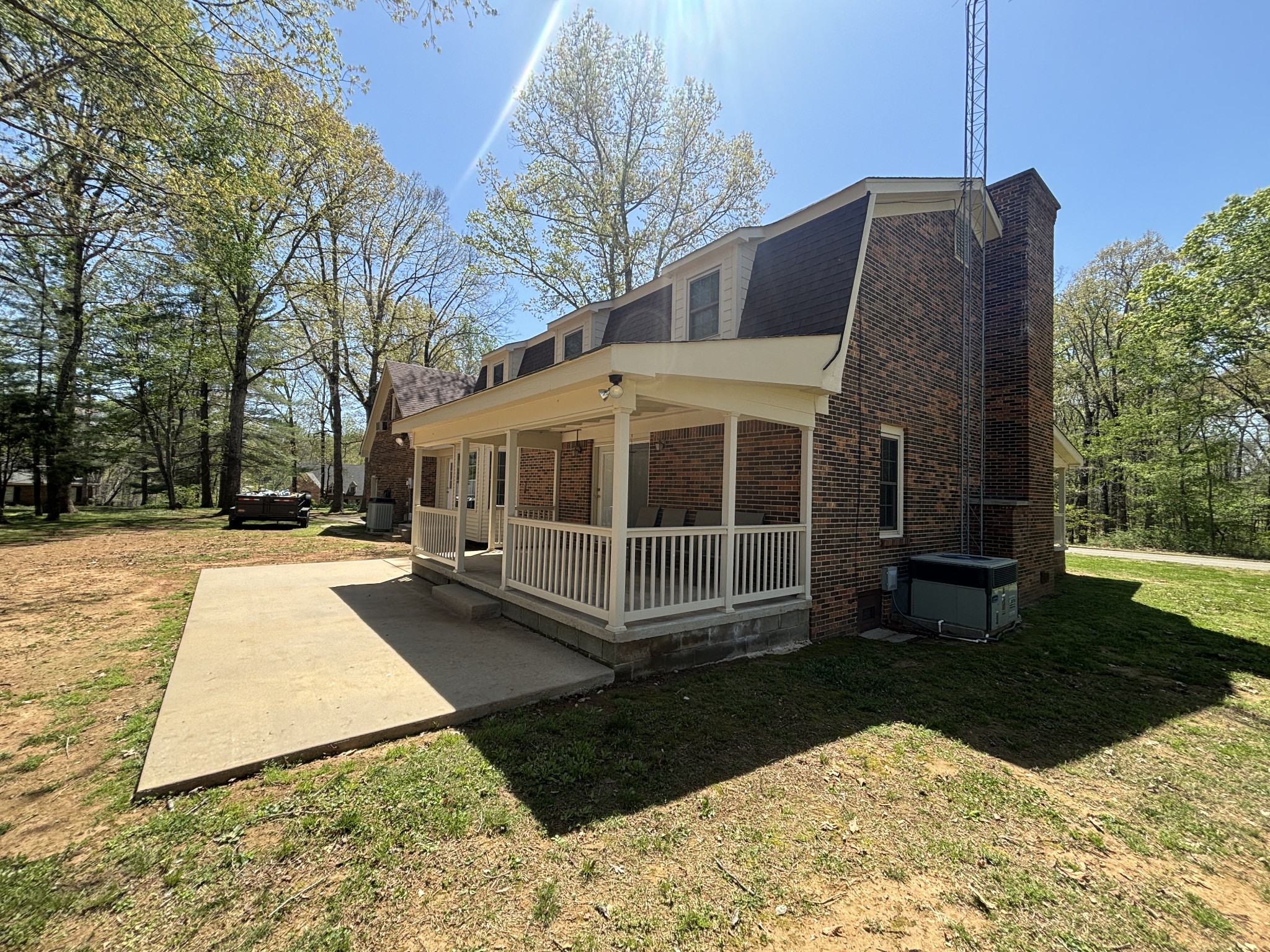247 Oak Cir