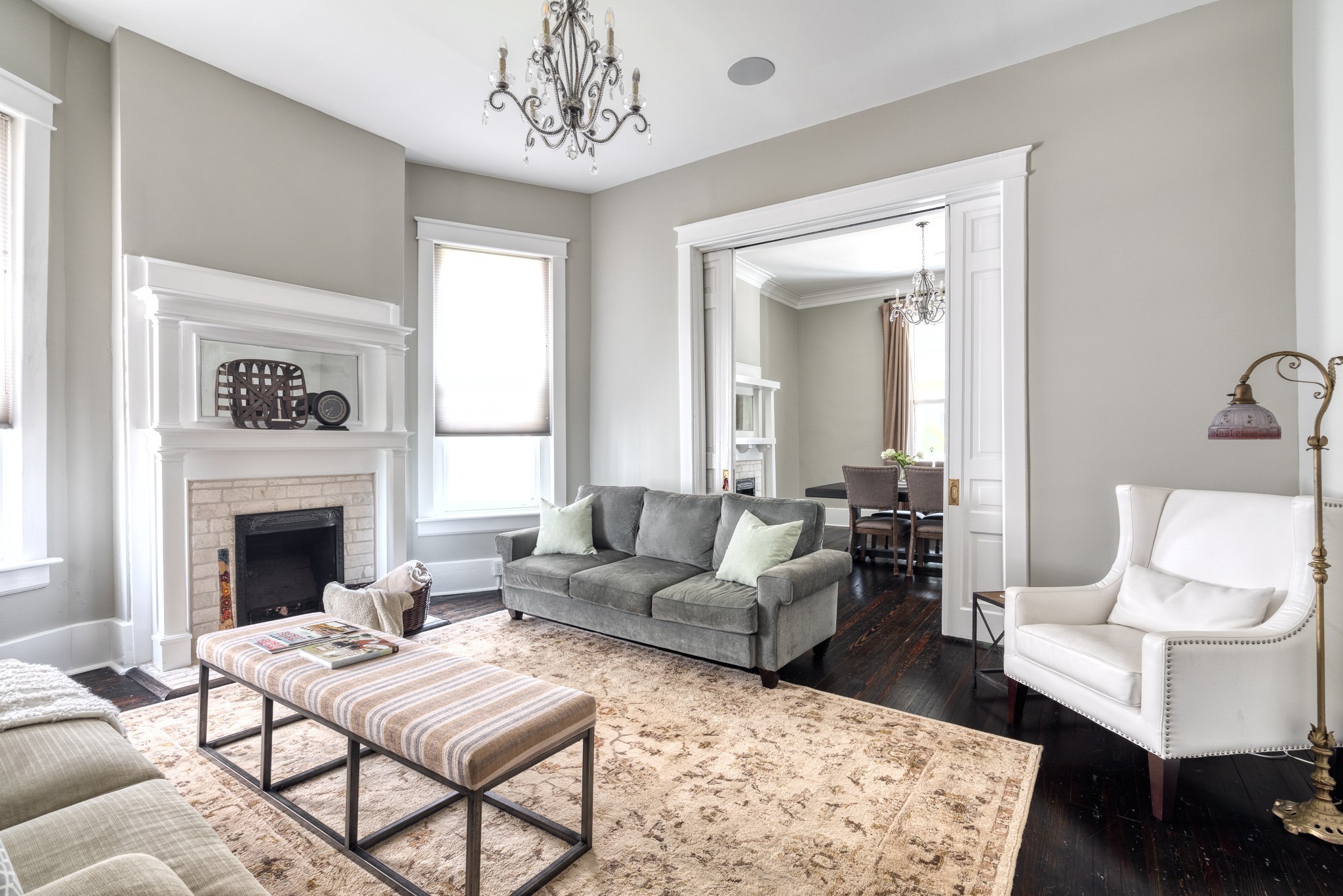 1025 Villa Pl