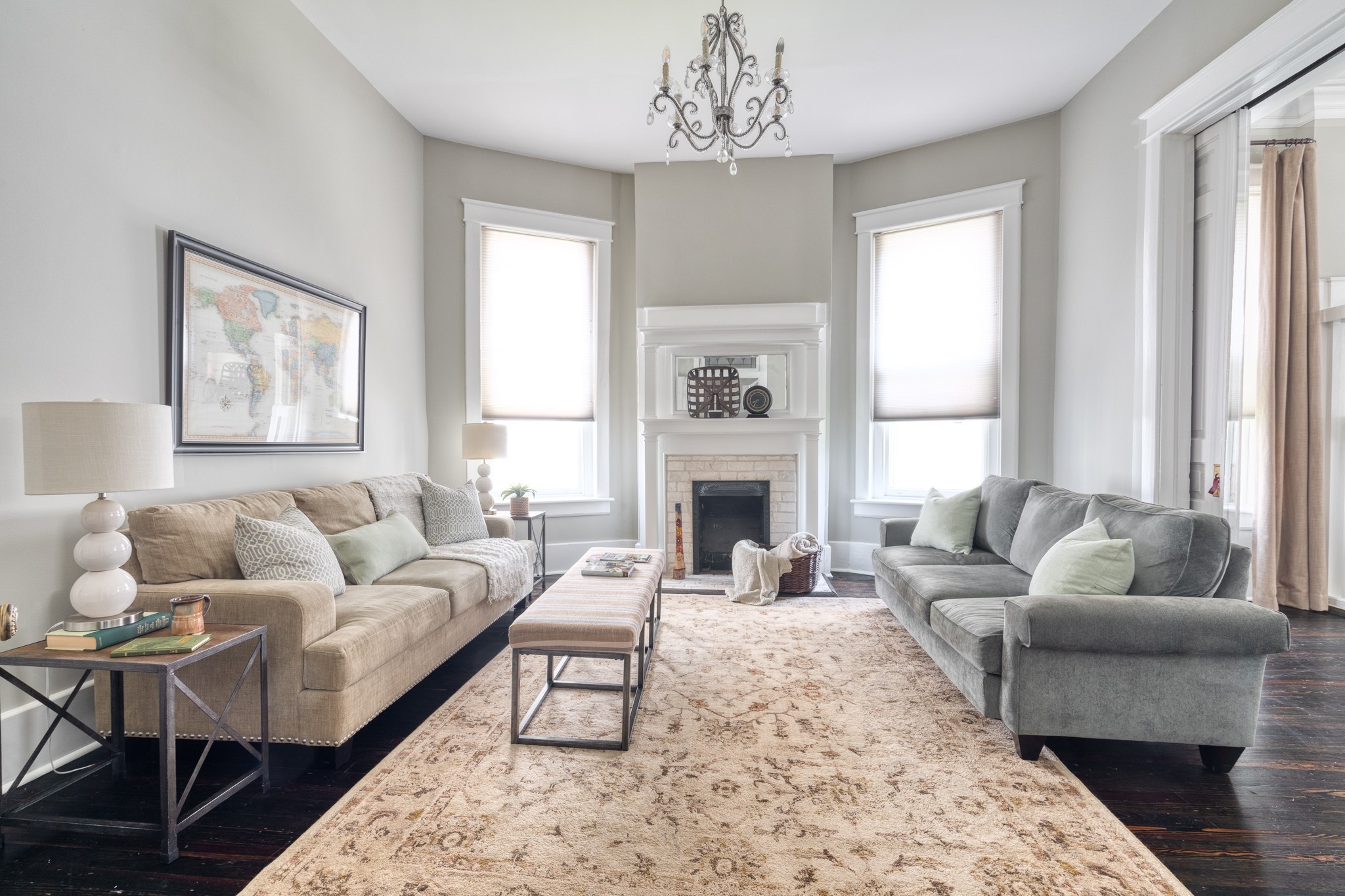 1025 Villa Pl