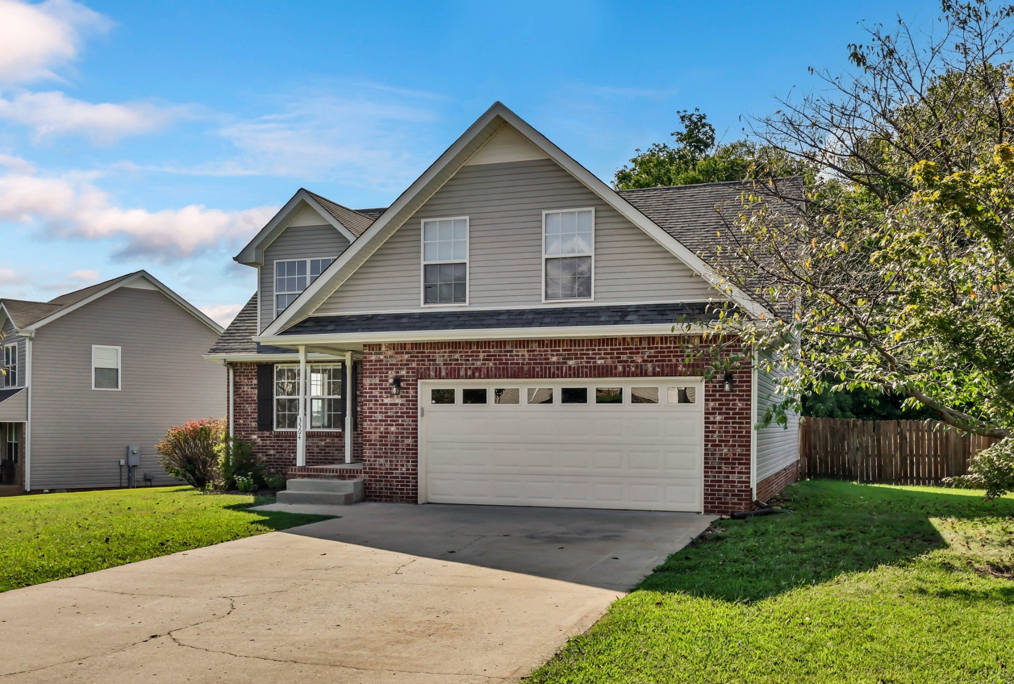 3504 Clover Hill Dr