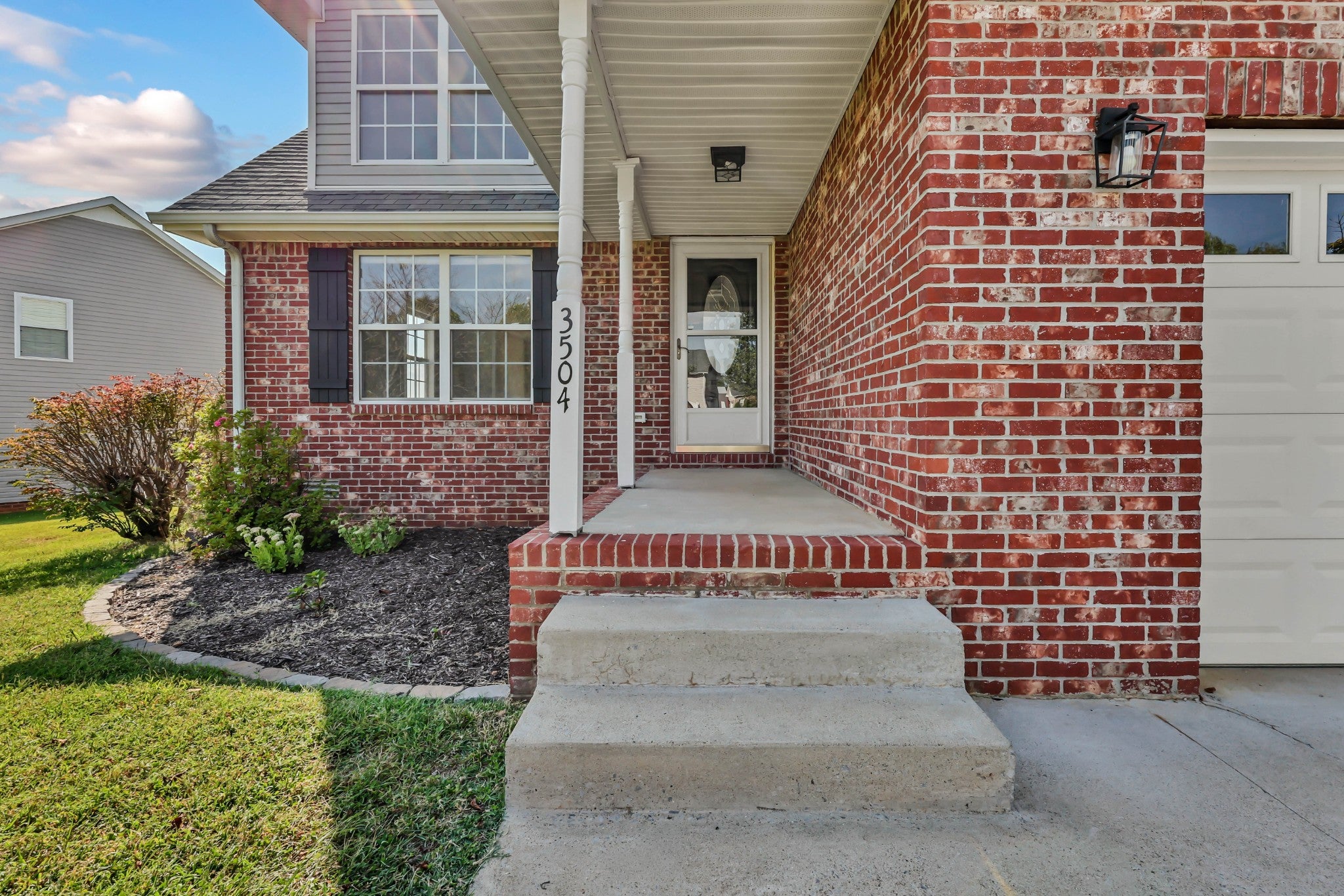 3504 Clover Hill Dr
