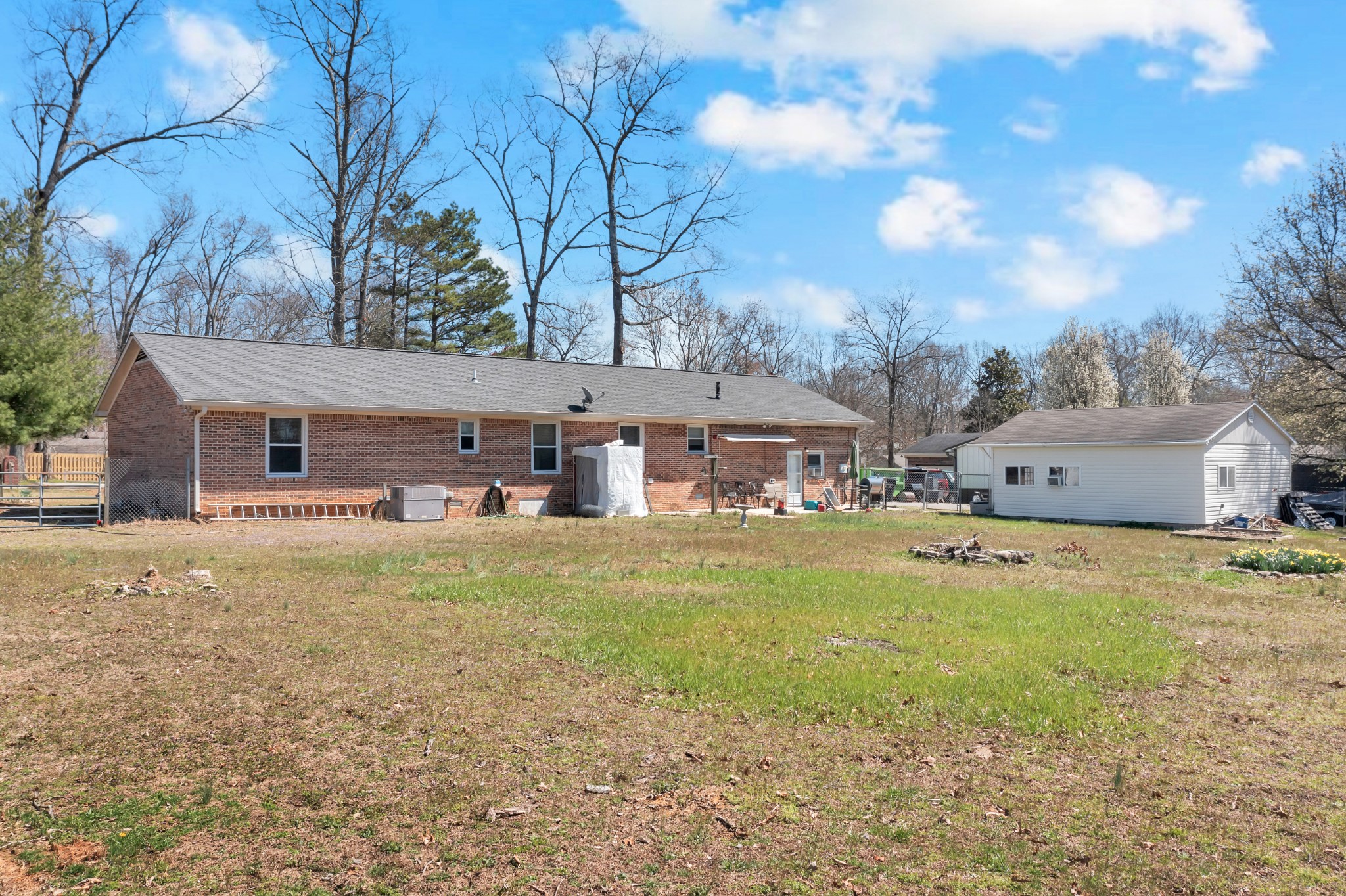 203 Larkway Dr