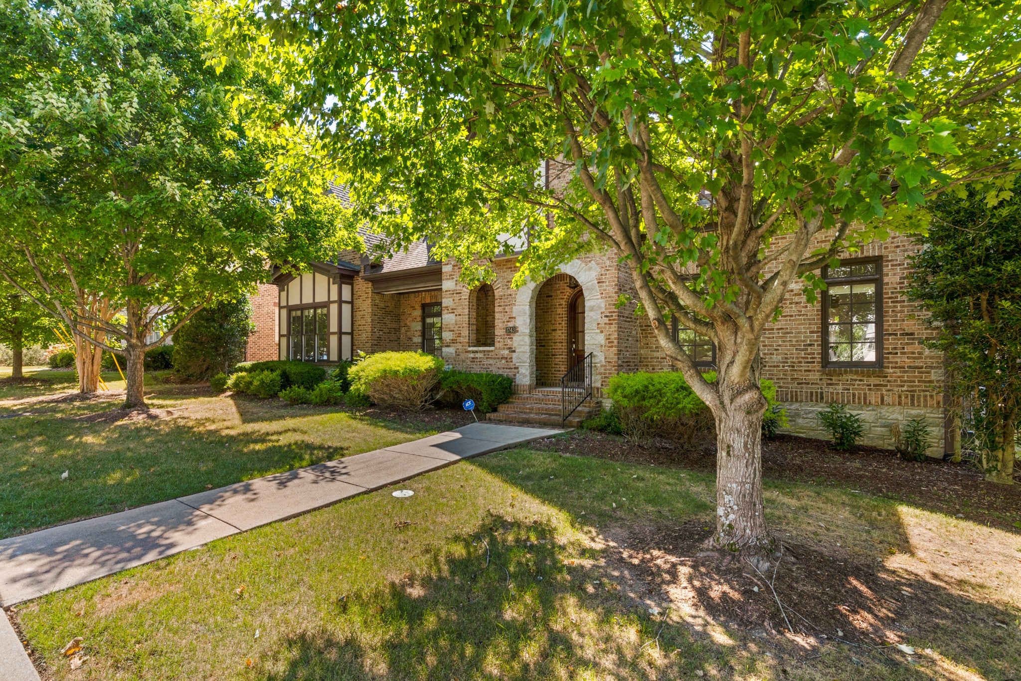 1743 Glen Echo Rd