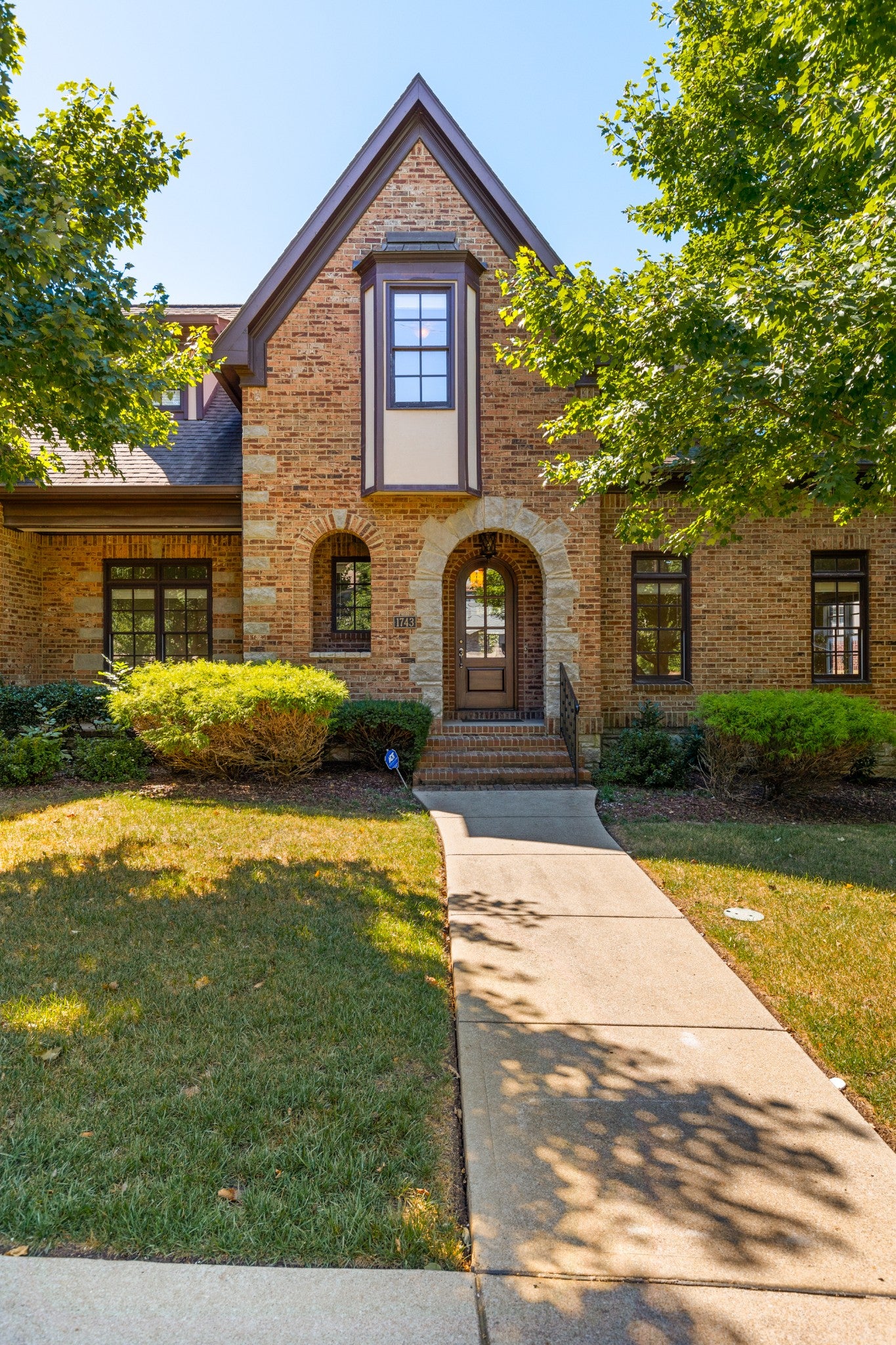 1743 Glen Echo Rd