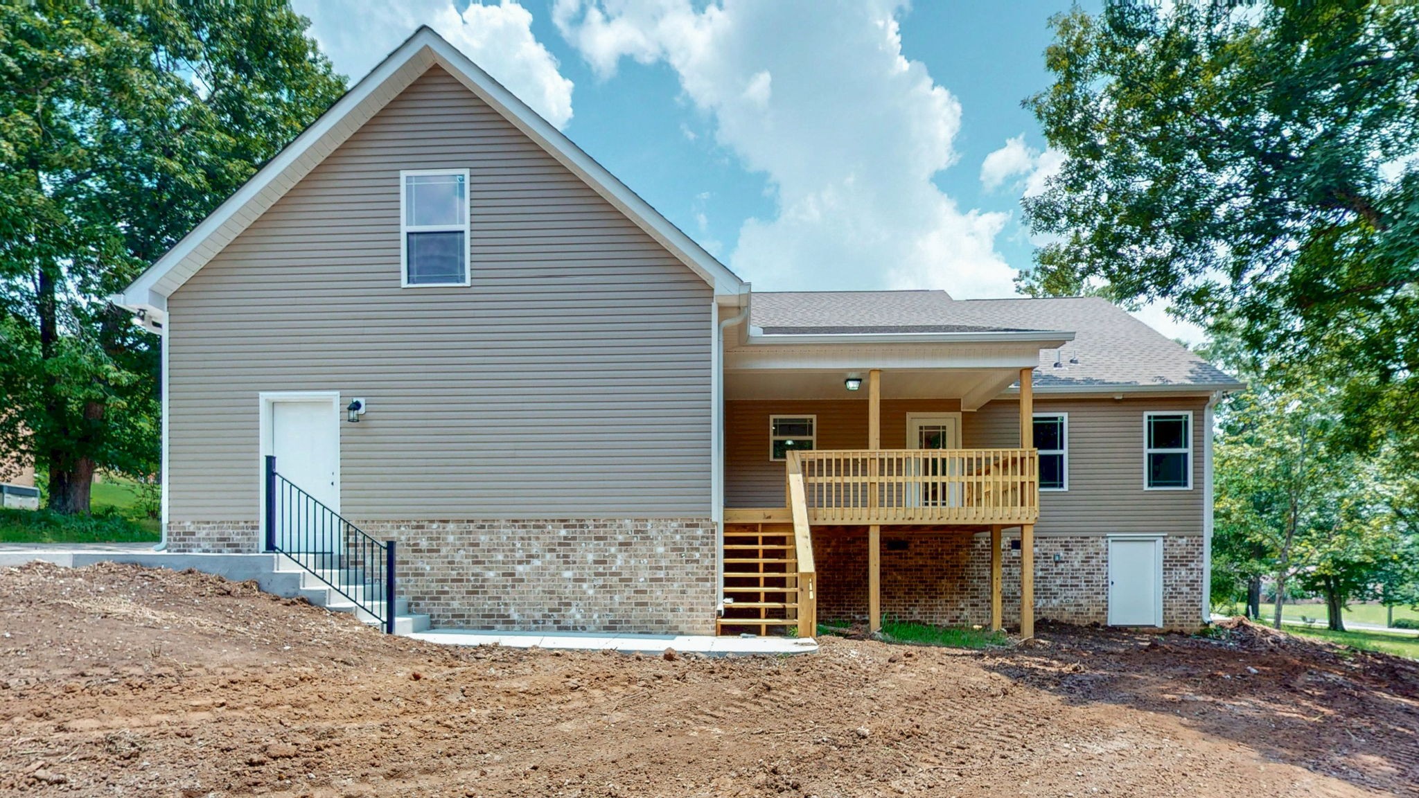 307 Ledgeview Dr