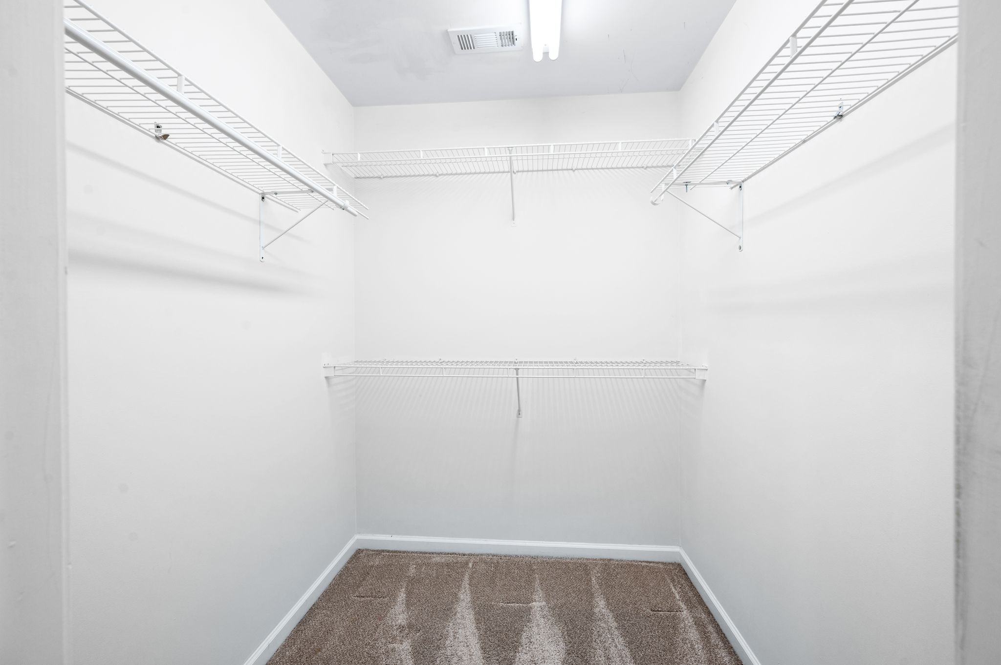 Brentwood, Tennessee 37027, United States, 3 Bedrooms Bedrooms, ,3 BathroomsBathrooms,Residential,Pending,107593