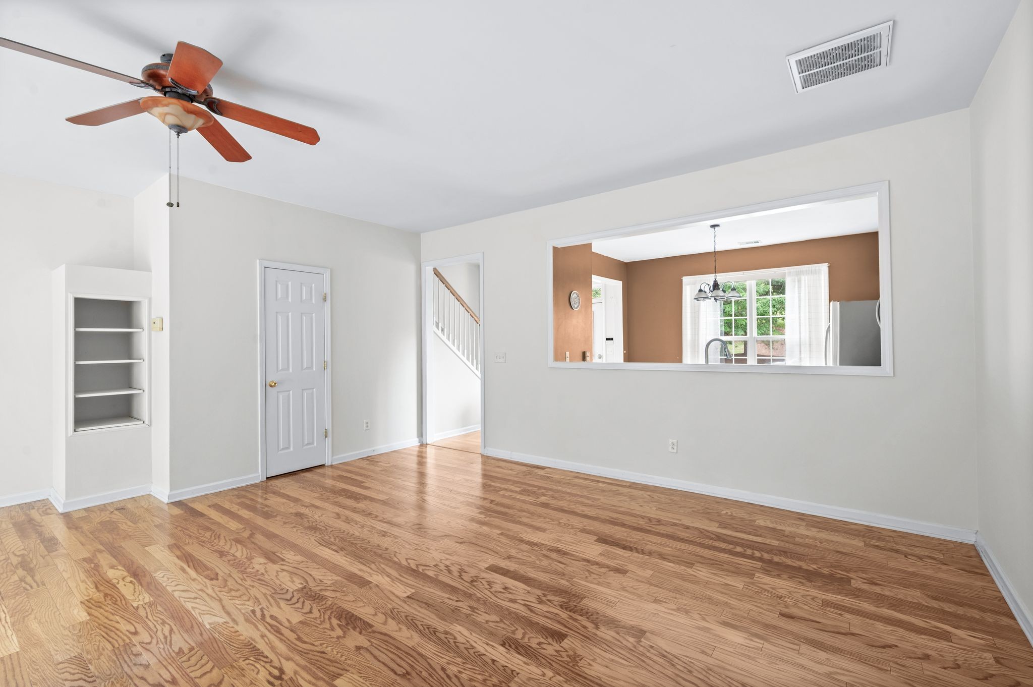 Brentwood, Tennessee 37027, United States, 3 Bedrooms Bedrooms, ,3 BathroomsBathrooms,Residential,Pending,107593