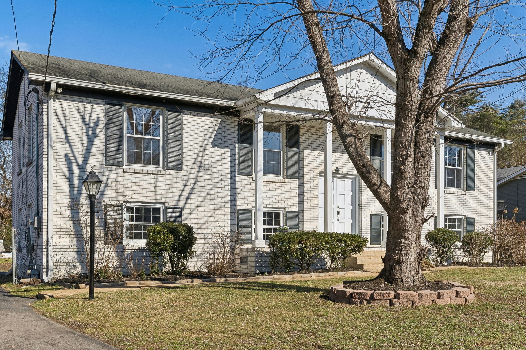 7424 George Gaines Rd