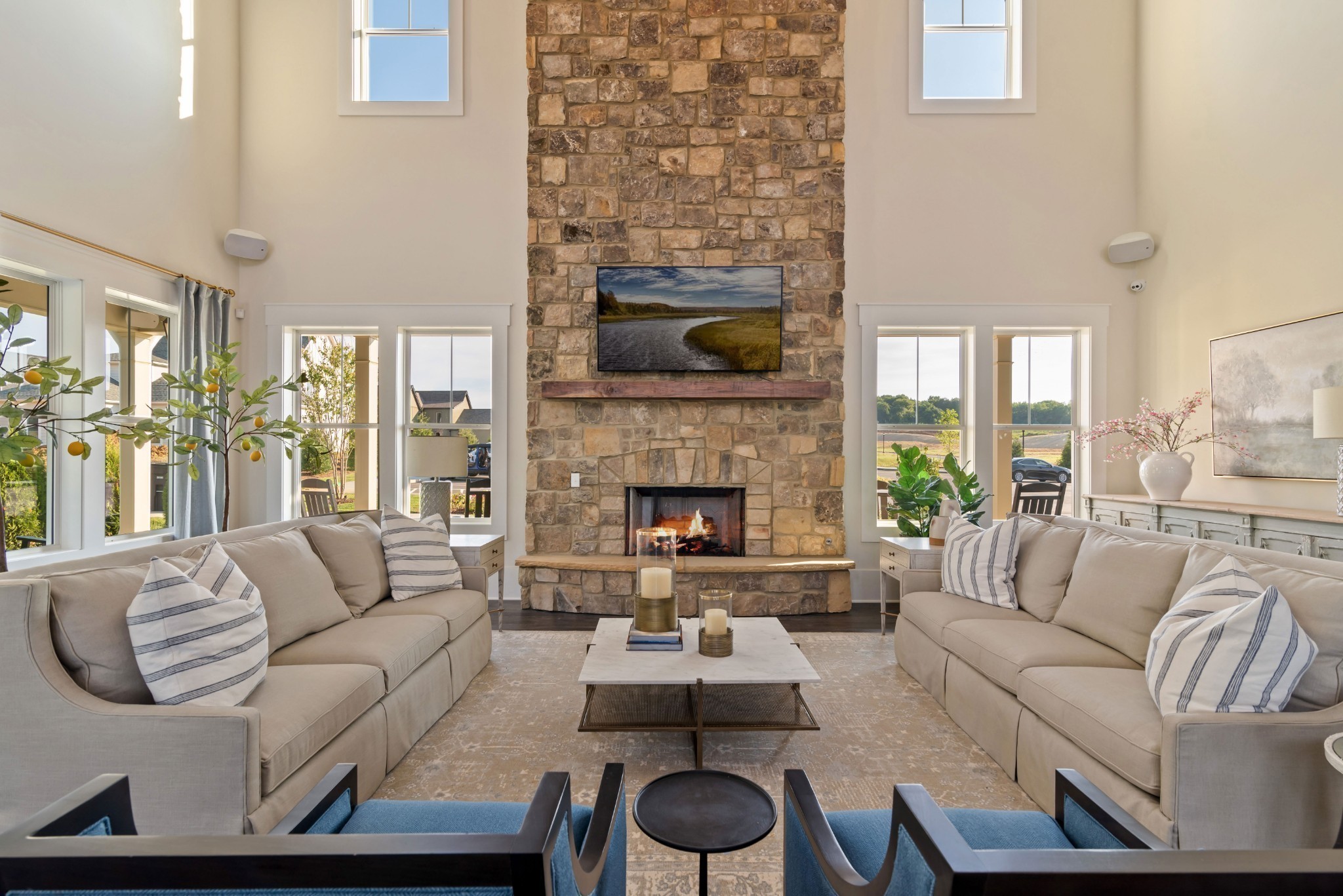 8216 Ashbury Court