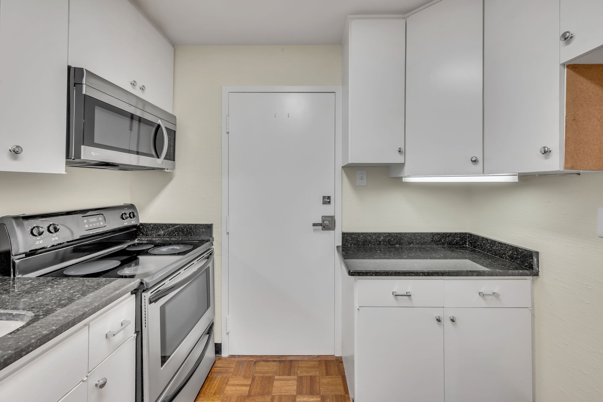 105 Leake Ave 70