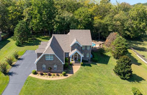 1804 Holden Ct Spring Hill TN 37174
