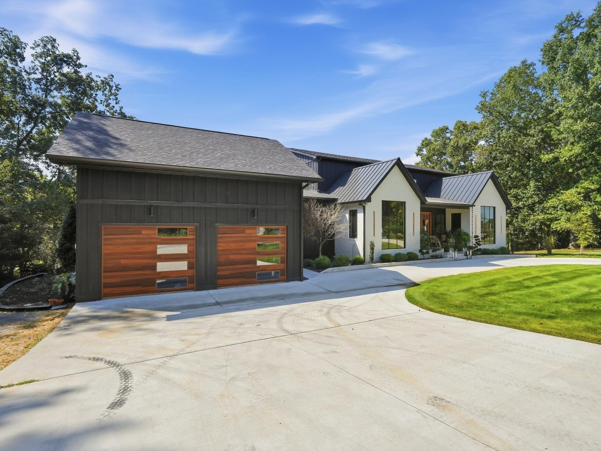 131 Bluff Dr