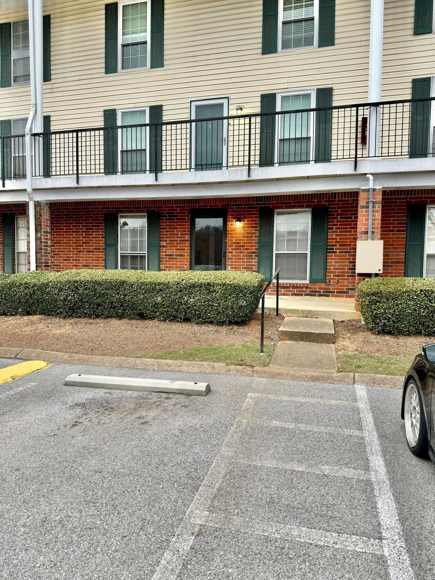 900 Mountain Creek Road G87