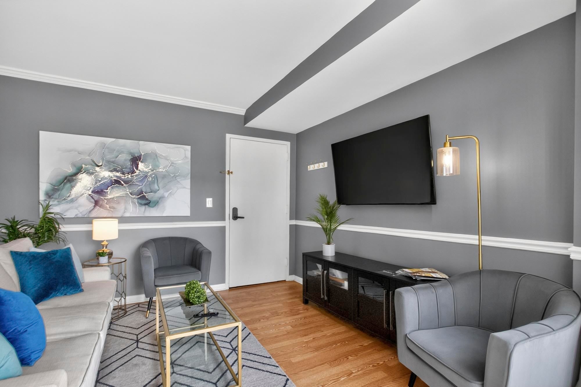 1-bed condo for sale in Nashville, TN 37212, 900 19th Ave S 610 900 19th Ave S 610, Nashville TN 37212 1-bed condo, photo 2 of 36