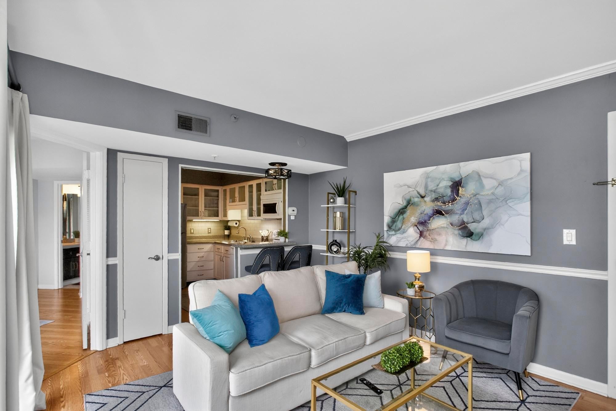 1-bed condo for sale in Nashville, TN 37212, 900 19th Ave S 610 900 19th Ave S 610, Nashville TN 37212 1-bed condo, photo 4 of 36
