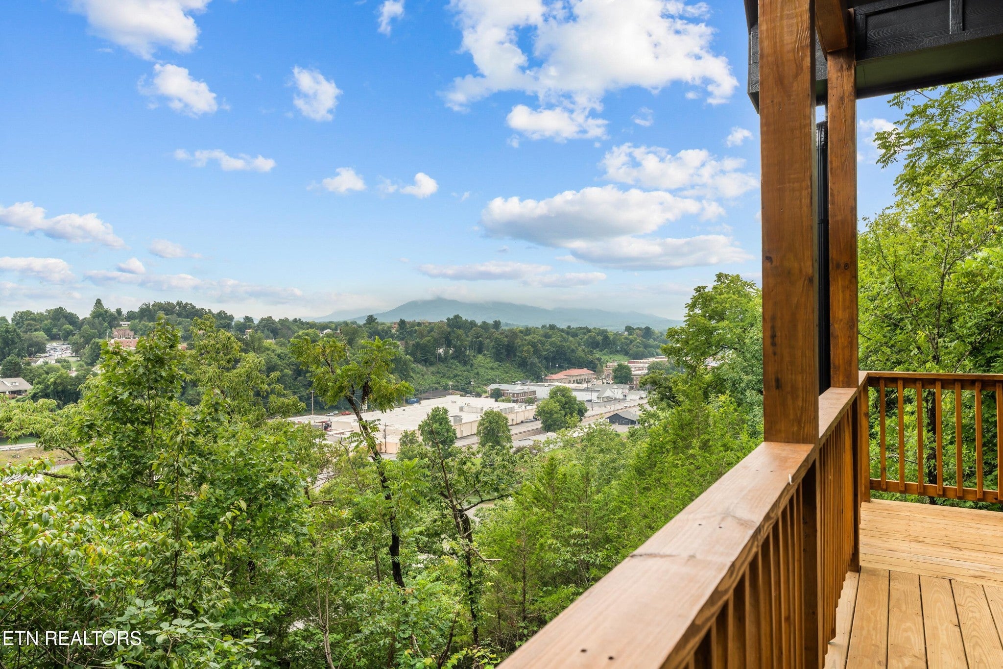 425 Cliffwood Drive
