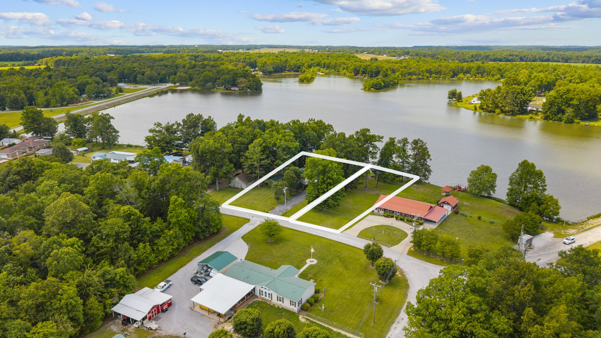 46 Lakeshore Dr